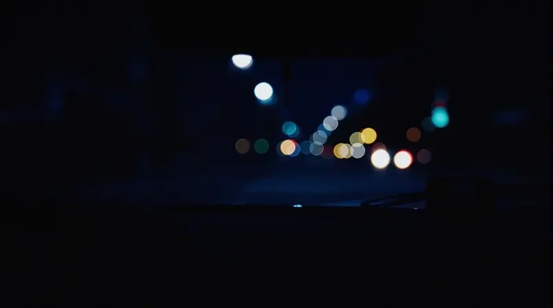 霓虹深处 剧照 2